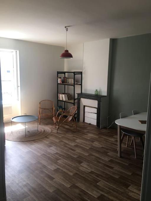 Appartement Avec Parking Proche Cathedrale Бурж Экстерьер фото